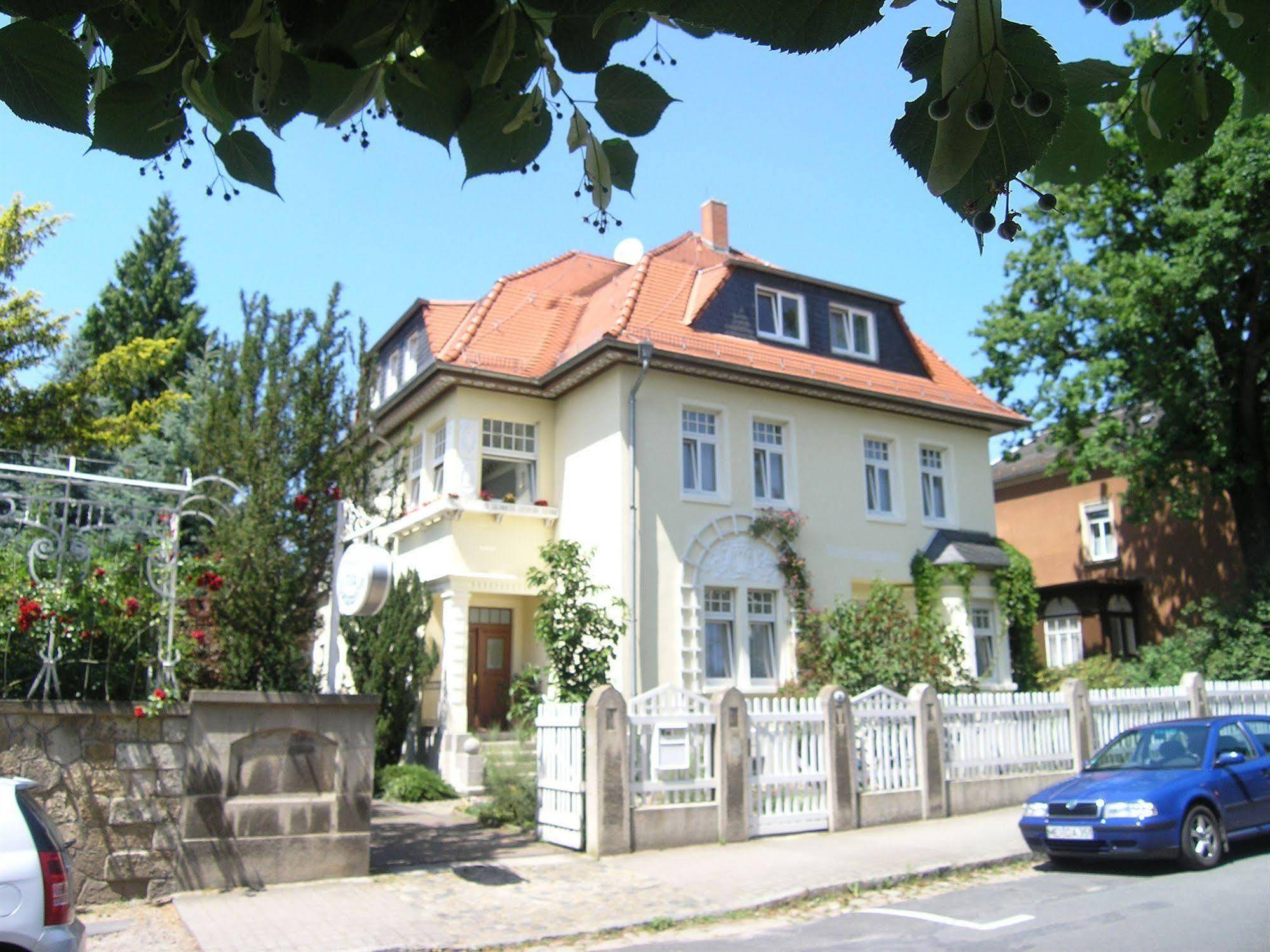 Hotel Villa Constantia Radebeul Exterior photo